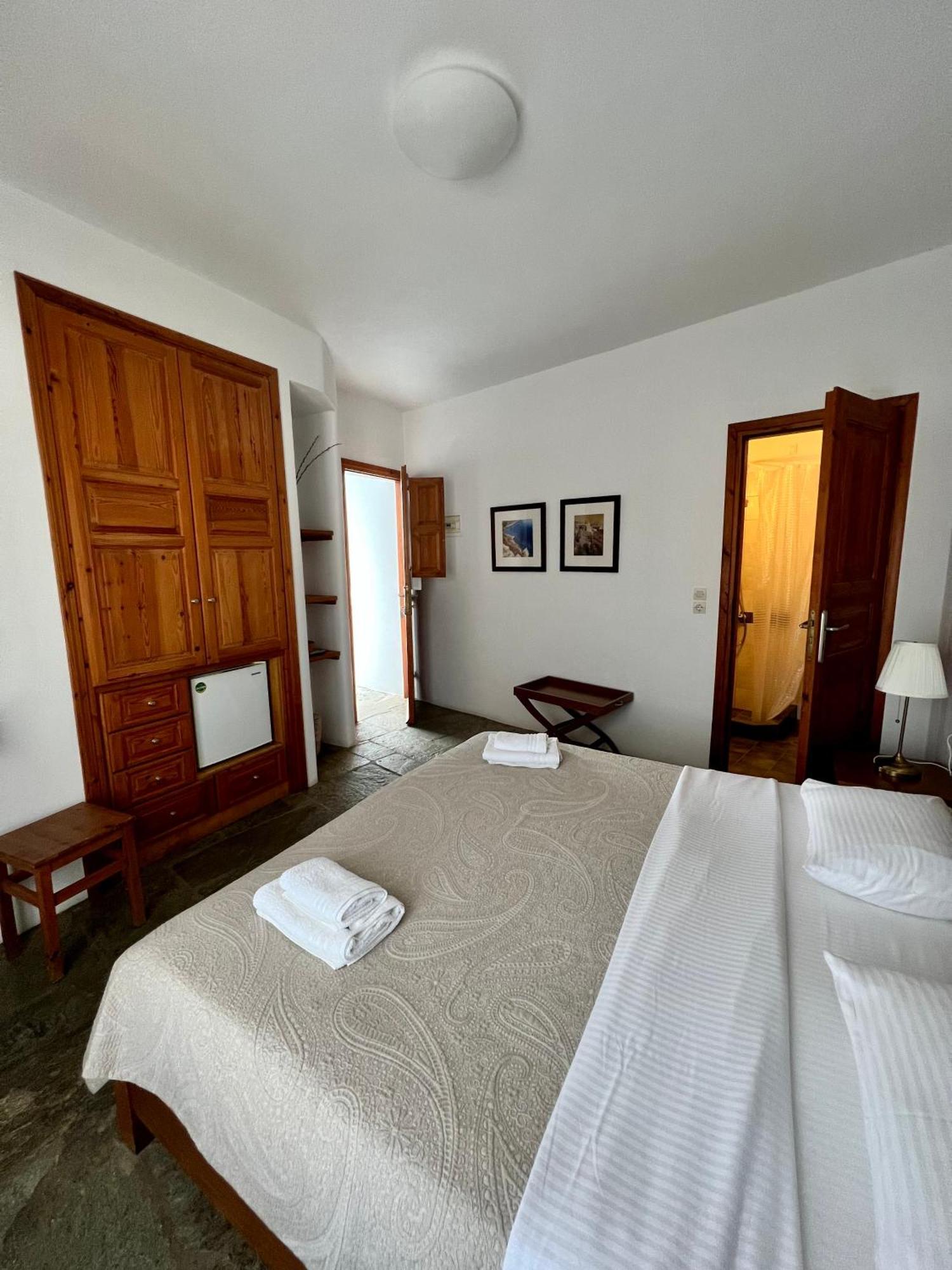 Hotel Antheia Folégandros Exteriér fotografie
